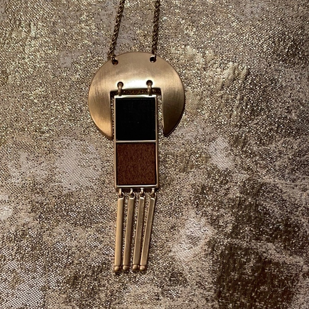 Never worn adjustable necklace